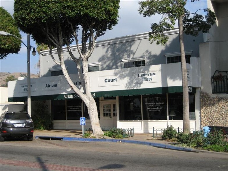 6528 Greenleaf Ave, Whittier, CA à louer - Photo du bâtiment - Image 1 de 10