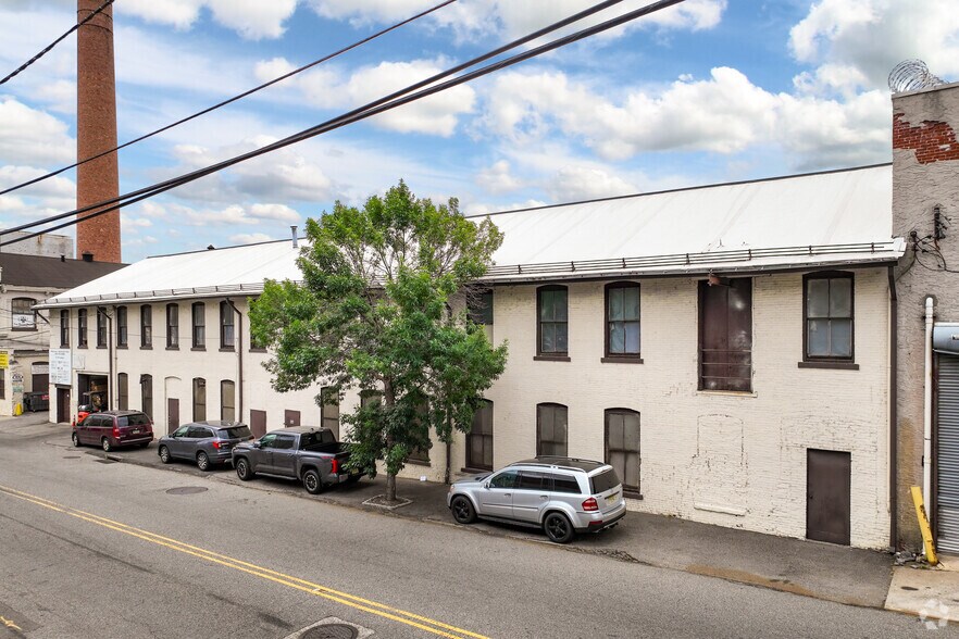 85 Fifth Ave, Paterson, NJ à louer - Photo du bâtiment - Image 2 de 4