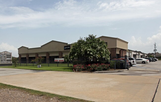 More details for 6711 N Sam Houston Pky W, Houston, TX - Industrial for Lease
