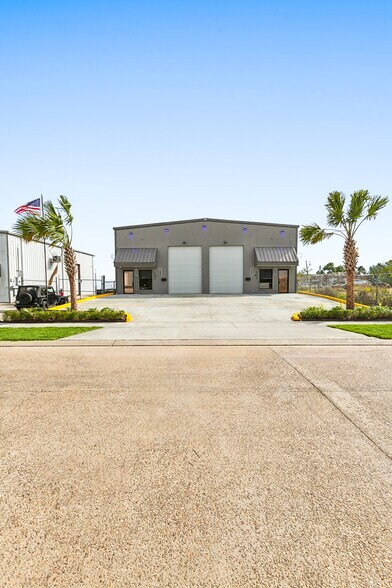 2326 Helena St, Kenner, LA à vendre - Photo du bâtiment - Image 2 de 11