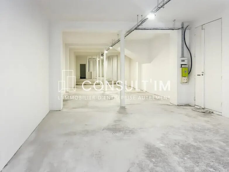 58 Rue De Paradis, Paris for lease - Building Photo - Image 3 of 5