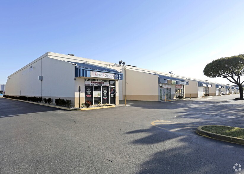 3100 NW 72nd Ave, Miami, FL à vendre - Photo du bâtiment - Image 1 de 29