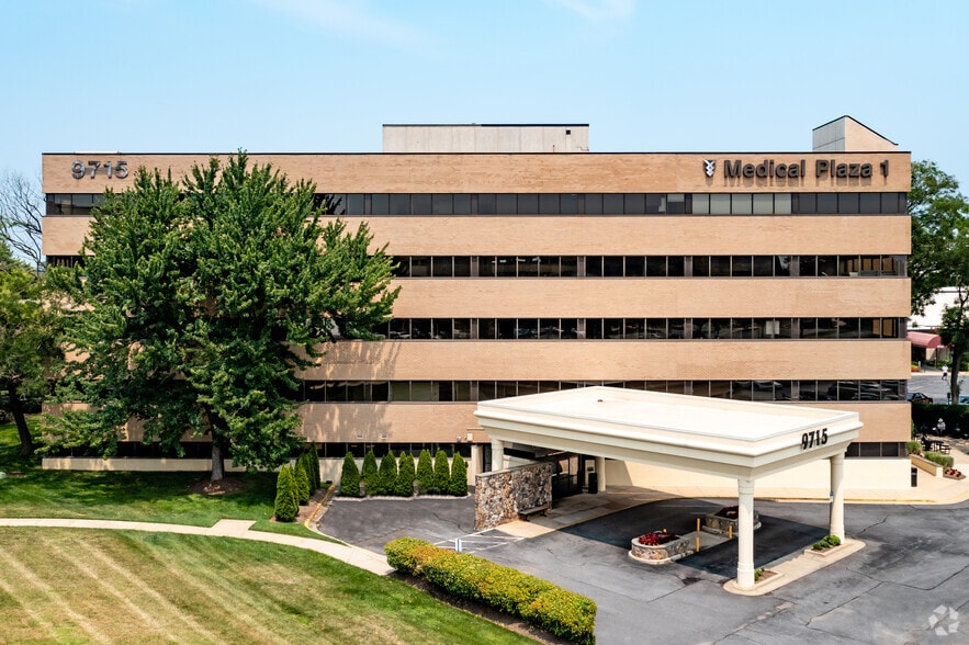 9715 Medical Center Dr, Rockville, MD à louer - Photo du bâtiment - Image 2 de 3