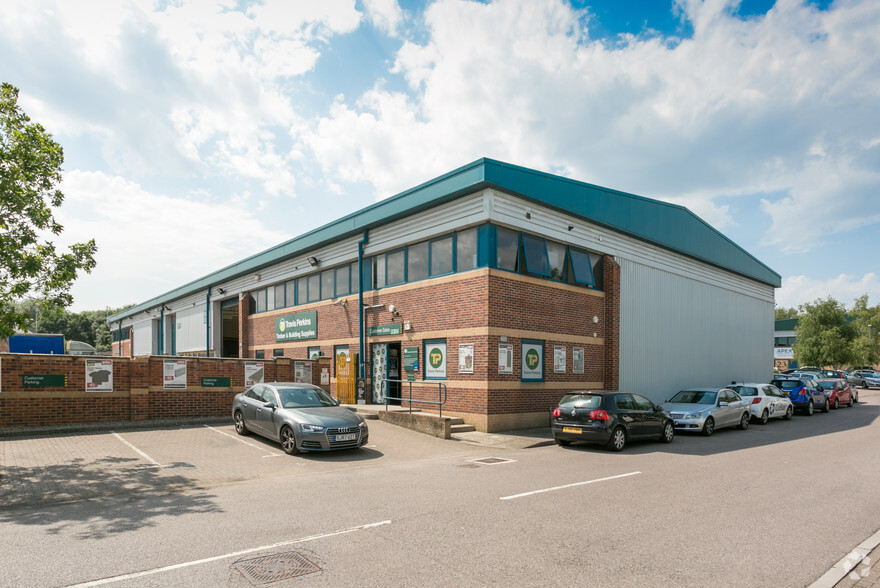 Caen Vw, Swindon for lease - Building Photo - Image 2 of 3