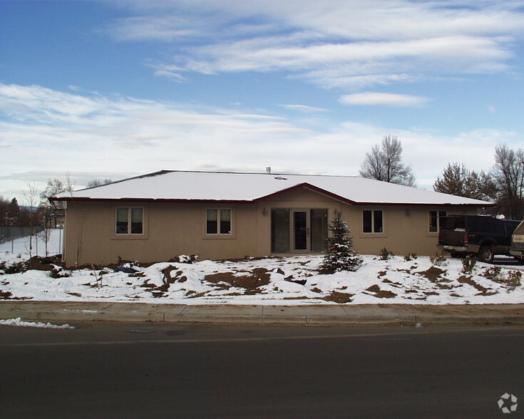 909-911 E Eisenhower Blvd, Loveland, CO à louer - Photo principale - Image 1 de 1