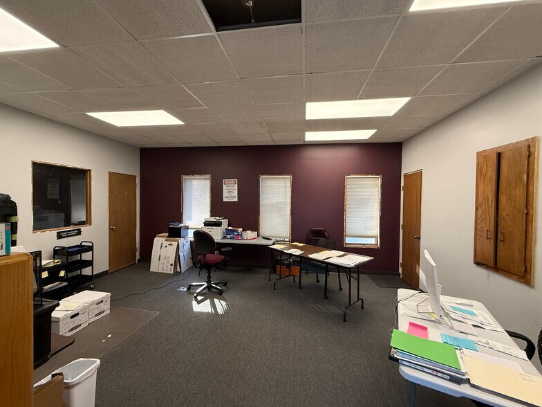 522 N Concord St N, South Saint Paul, MN for lease - Interior Photo - Image 2 of 16