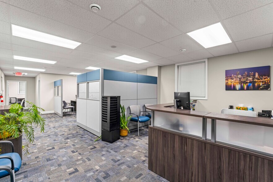 20 Donati Rd, Pittsburgh, PA for sale - Interior Photo - Image 3 of 11