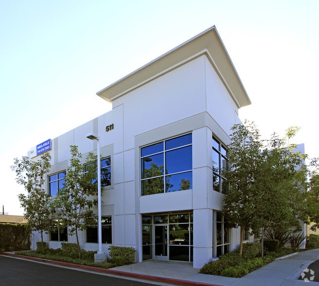 511 S Harbor Blvd, La Habra, CA for lease - Primary Photo - Image 1 of 2
