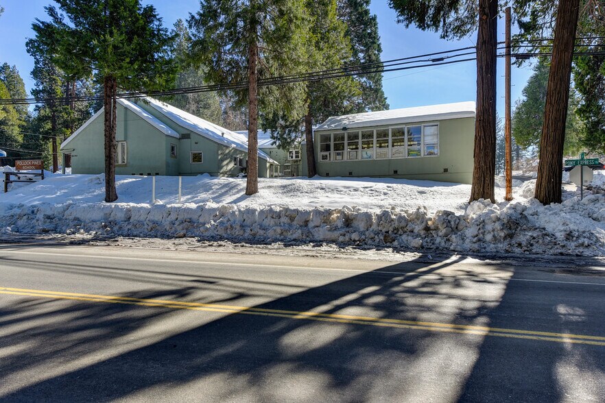 6290 Pony Express Trl, Pollock Pines, CA à vendre - Photo du bâtiment - Image 3 de 99