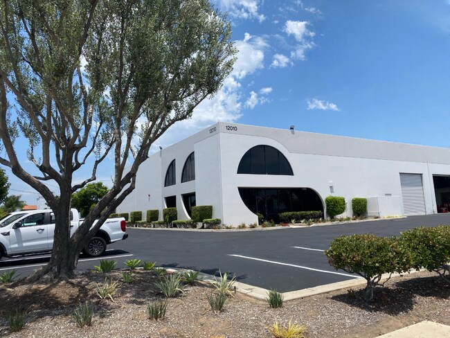 Plus de détails pour 12010 Bloomfield Ave, Santa Fe Springs, CA - Industriel à louer