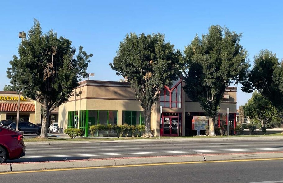 7800 White Ln, Bakersfield, CA for lease - Building Photo - Image 2 of 2