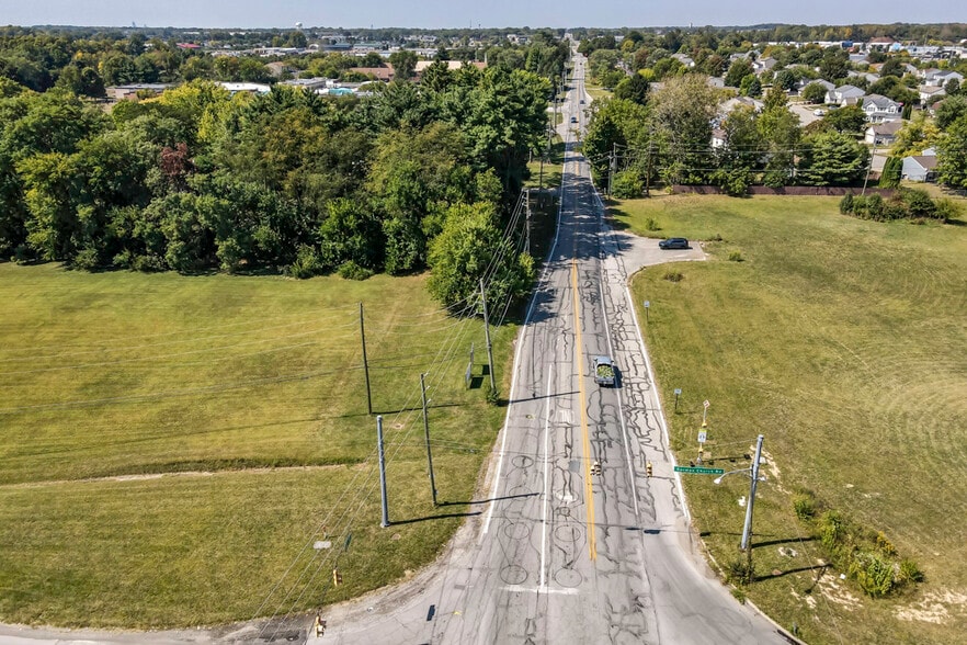 5525 N German Church Rd, Indianapolis, IN à vendre - Photo du bâtiment - Image 3 de 55