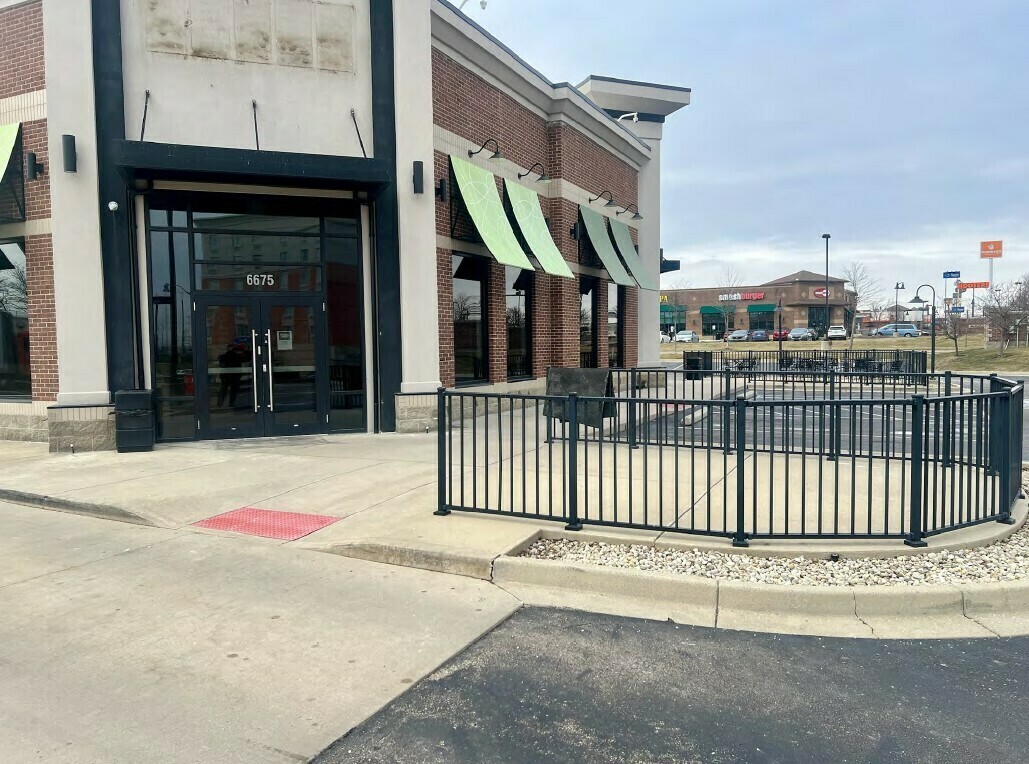 6675-6685 Miller Ln, Dayton, OH for lease Building Photo- Image 1 of 24