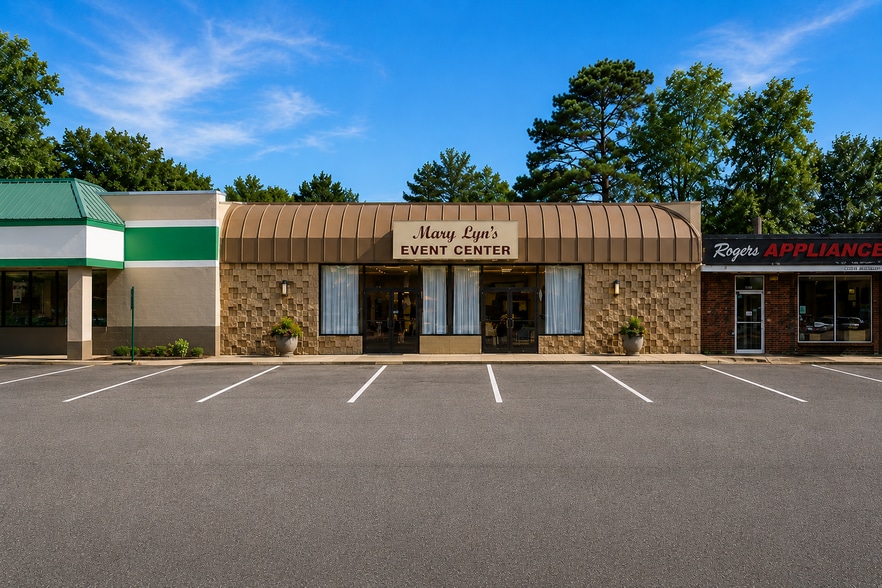 615 N Main St, Troutman, NC for lease - Building Photo - Image 1 of 6