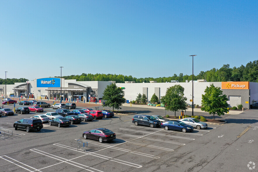 2100 Mount Holly Rd, Burlington, NJ for lease - Building Photo - Image 1 of 7