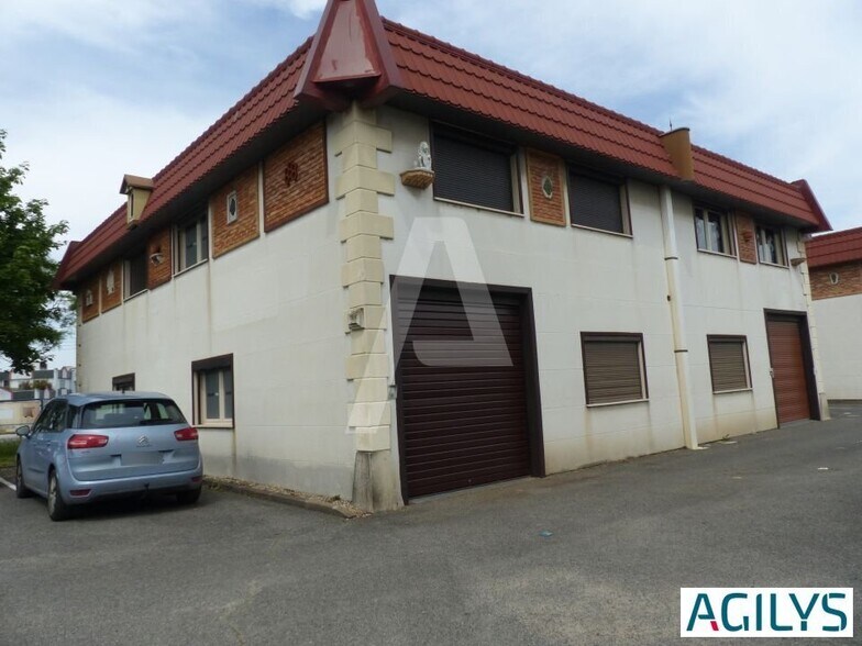 13 Rue Du Buisson Aux Fraises, Massy à louer - Photo du bâtiment - Image 2 de 7
