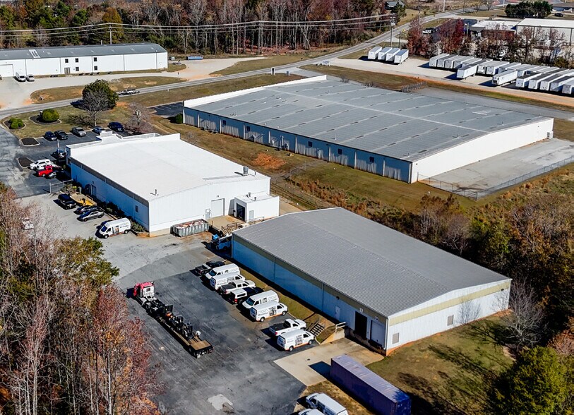 929 Berry Shoals Rd, Duncan, SC for sale - Building Photo - Image 2 of 6