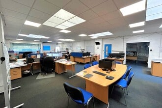 Springwood Dr, Braintree for lease Interior Photo- Image 1 of 3