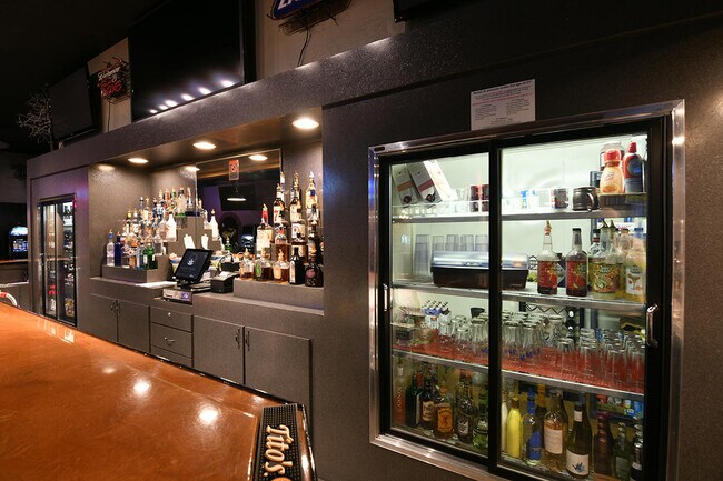 Plus de détails pour 239 Main St, Shelby, MT - Commerce de détail à vendre