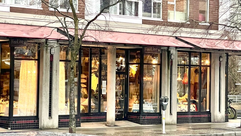 2705-2729 Arbutus St, Vancouver, BC à vendre - Photo du bâtiment - Image 2 de 7