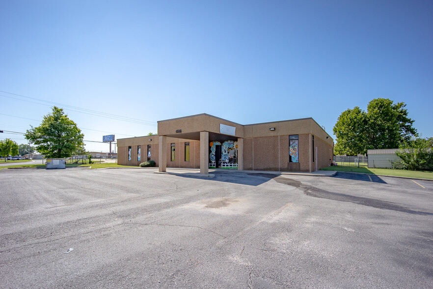 4520 SW 33rd St, Oklahoma City, OK for sale - Building Photo - Image 2 of 51