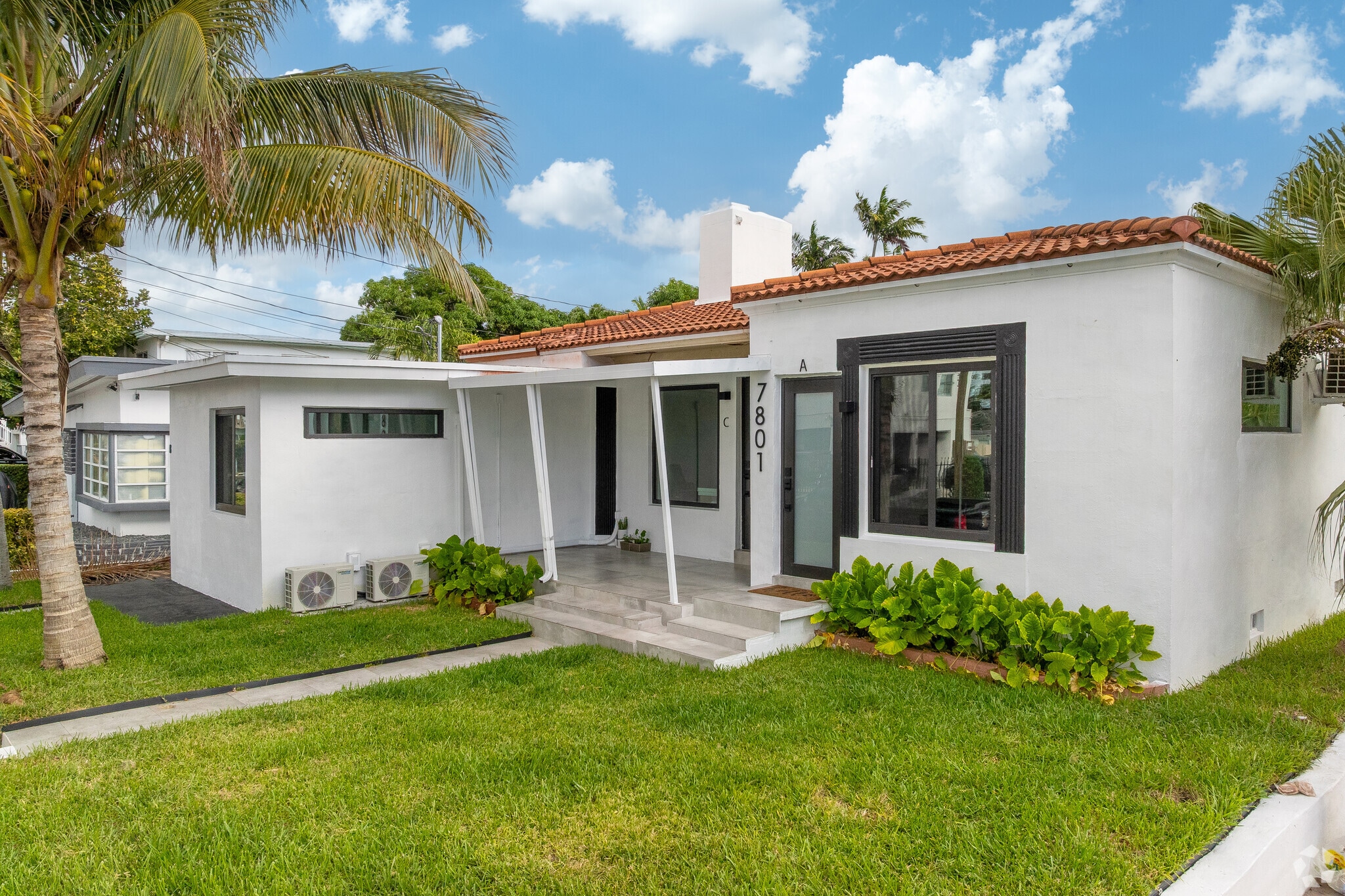 7801 Byron Ave, Miami Beach, FL for sale Building Photo- Image 1 of 62