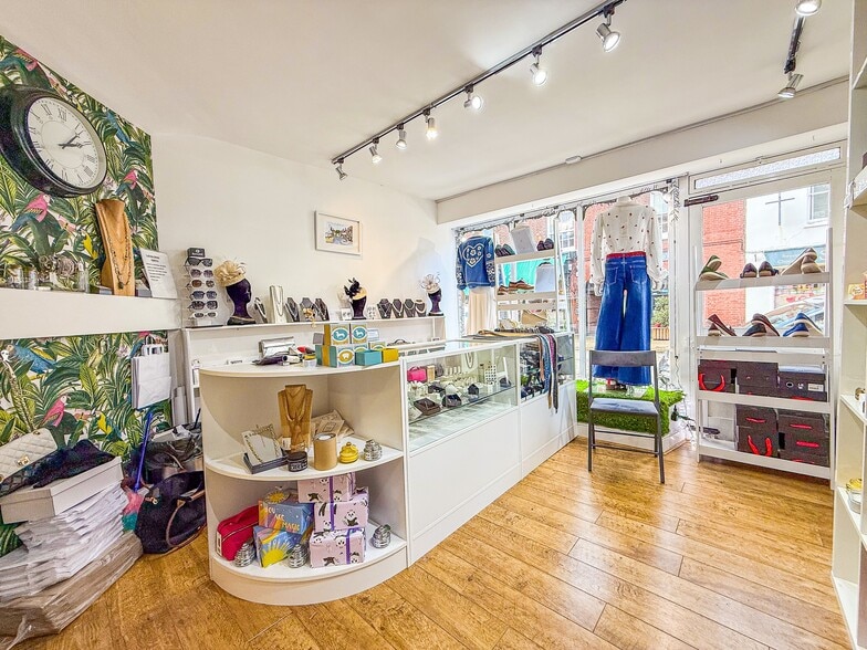High St, Bishops Waltham for sale - Interior Photo - Image 3 of 12