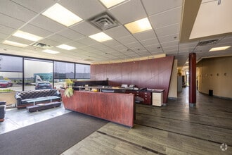 2103-2167 Boul Dagenais O, Laval, QC for lease Interior Photo- Image 2 of 4
