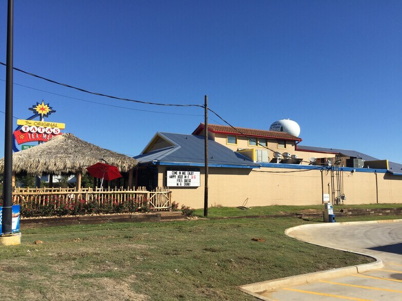 1155 E Loop 304, Crockett, TX à vendre - Photo du bâtiment - Image 3 de 11