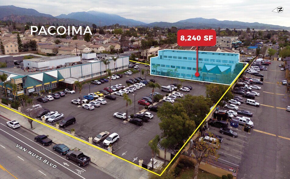 12510 Van Nuys Blvd, Pacoima, CA à louer - Aérien - Image 3 de 5