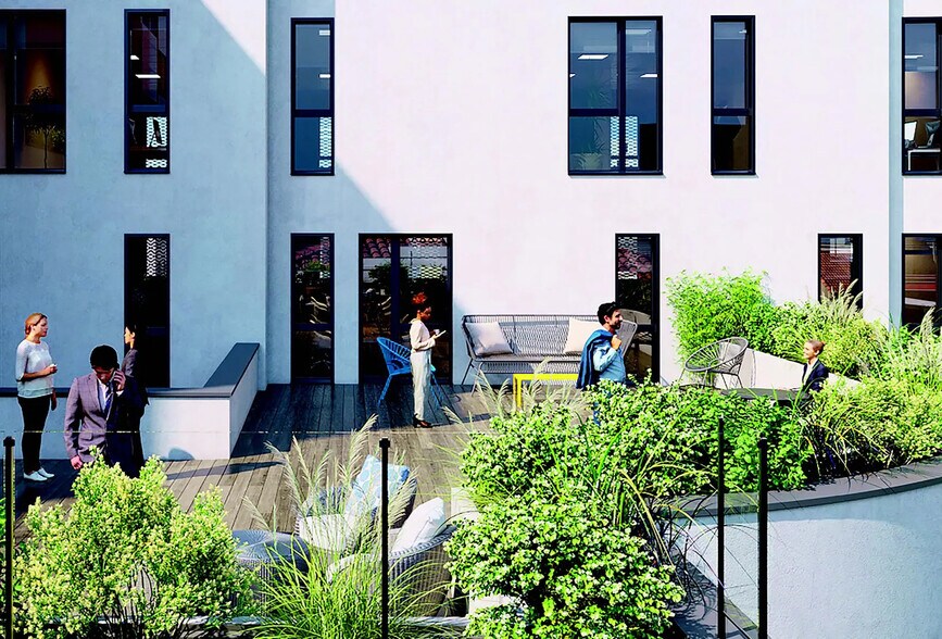 Office in Marseille for lease - Building Photo - Image 3 of 9