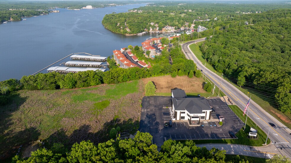 1196 Horseshoe Bend Pky, Lake Ozark, MO à vendre - Aérien - Image 1 de 30