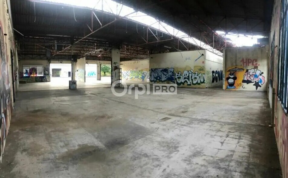 Flex in Longvic for sale - Building Photo - Image 1 of 4