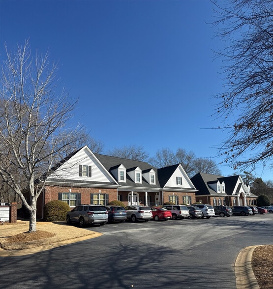 102 Commons Blvd, Piedmont, SC for lease - Building Photo - Image 1 of 12