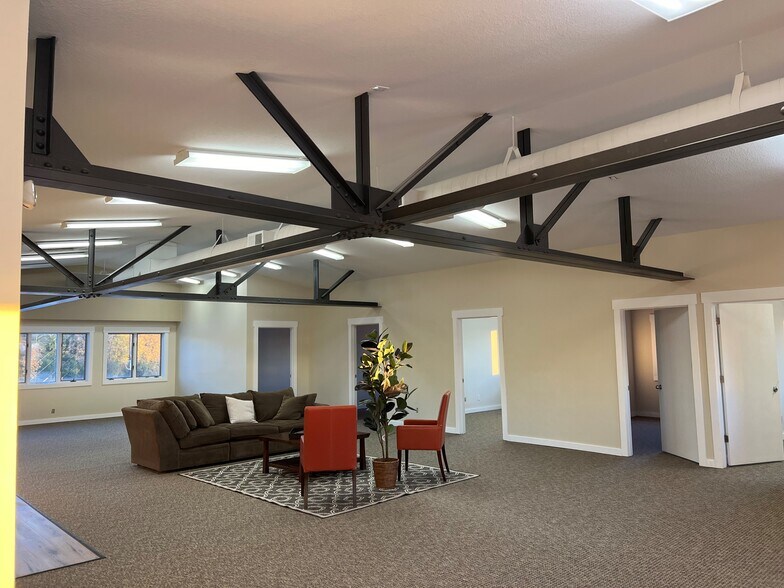 2231 US Hwy 12, Baldwin, WI à louer - Photo du bâtiment - Image 3 de 35