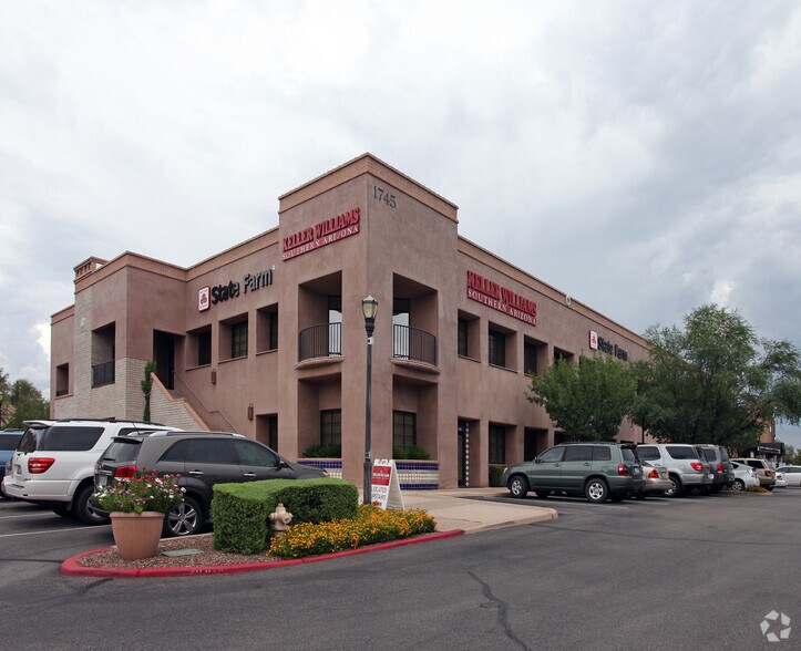 1825 E River Rd, Tucson, AZ à louer - Photo du bâtiment - Image 3 de 11