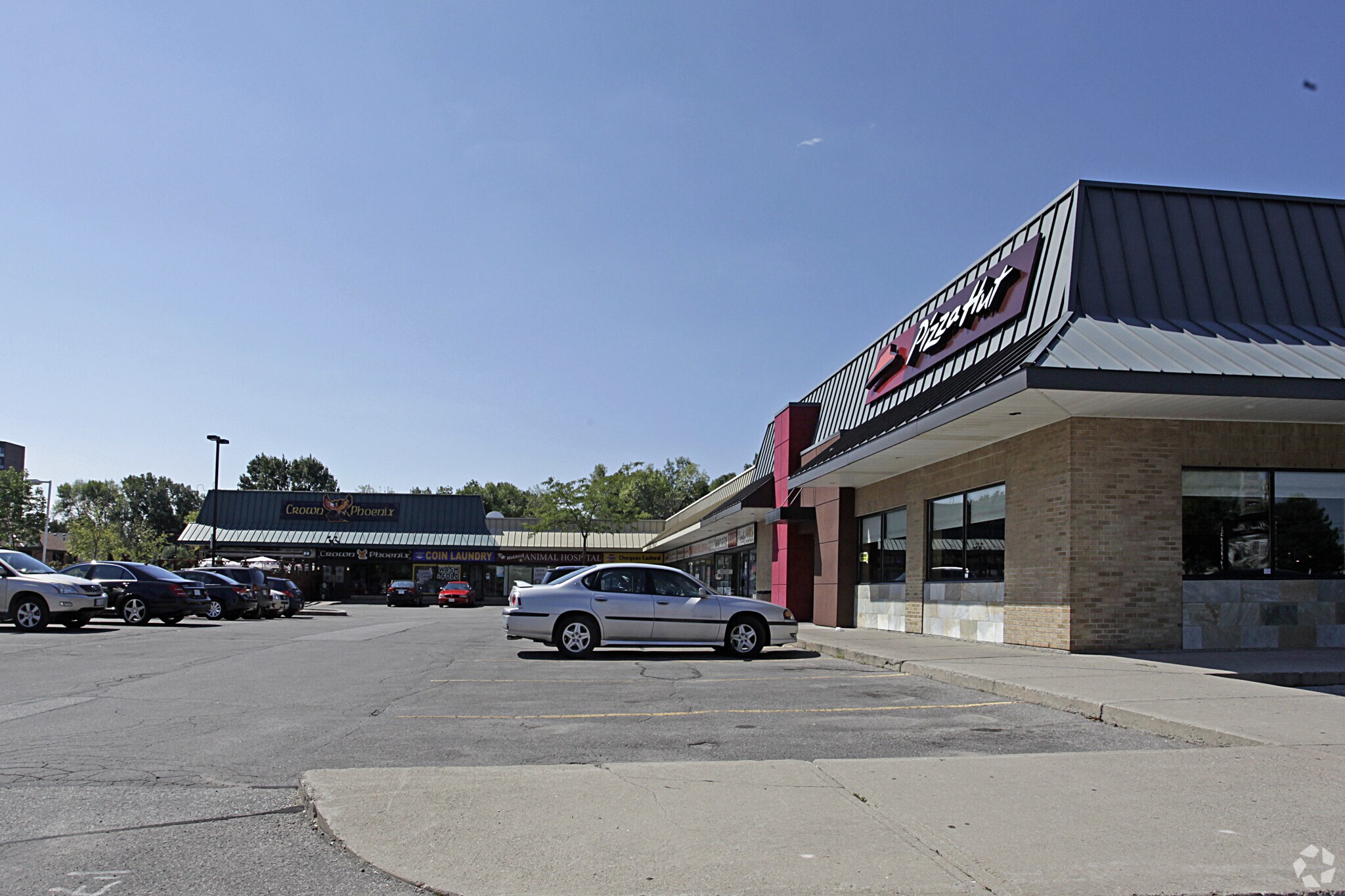 9580 Yonge St, Richmond Hill, ON for sale Primary Photo- Image 1 of 1