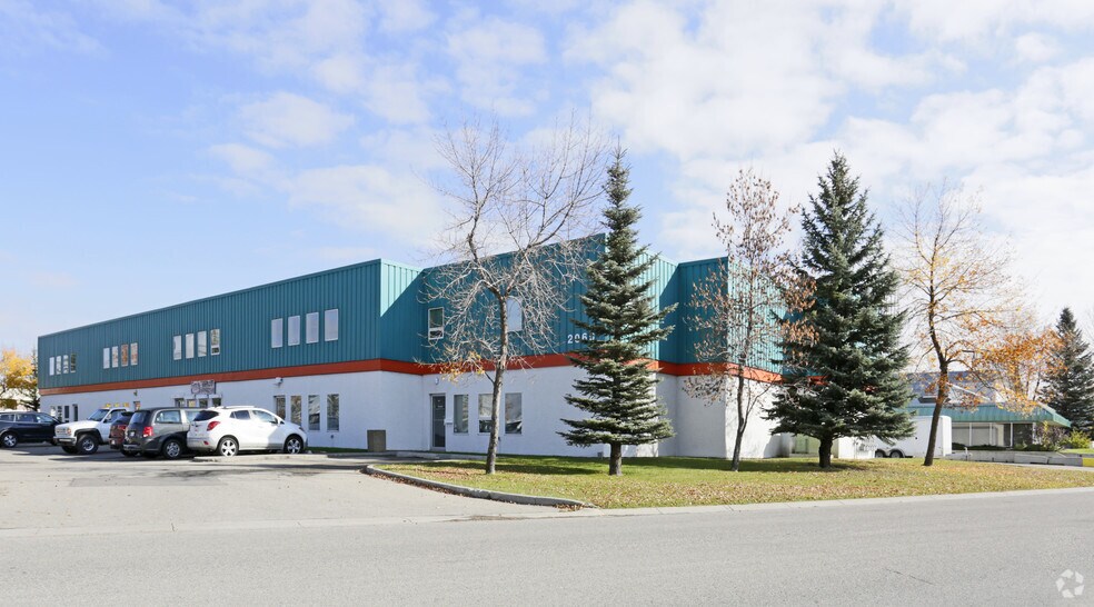 2060 Pegasus Way NE, Calgary, AB for sale - Primary Photo - Image 1 of 1