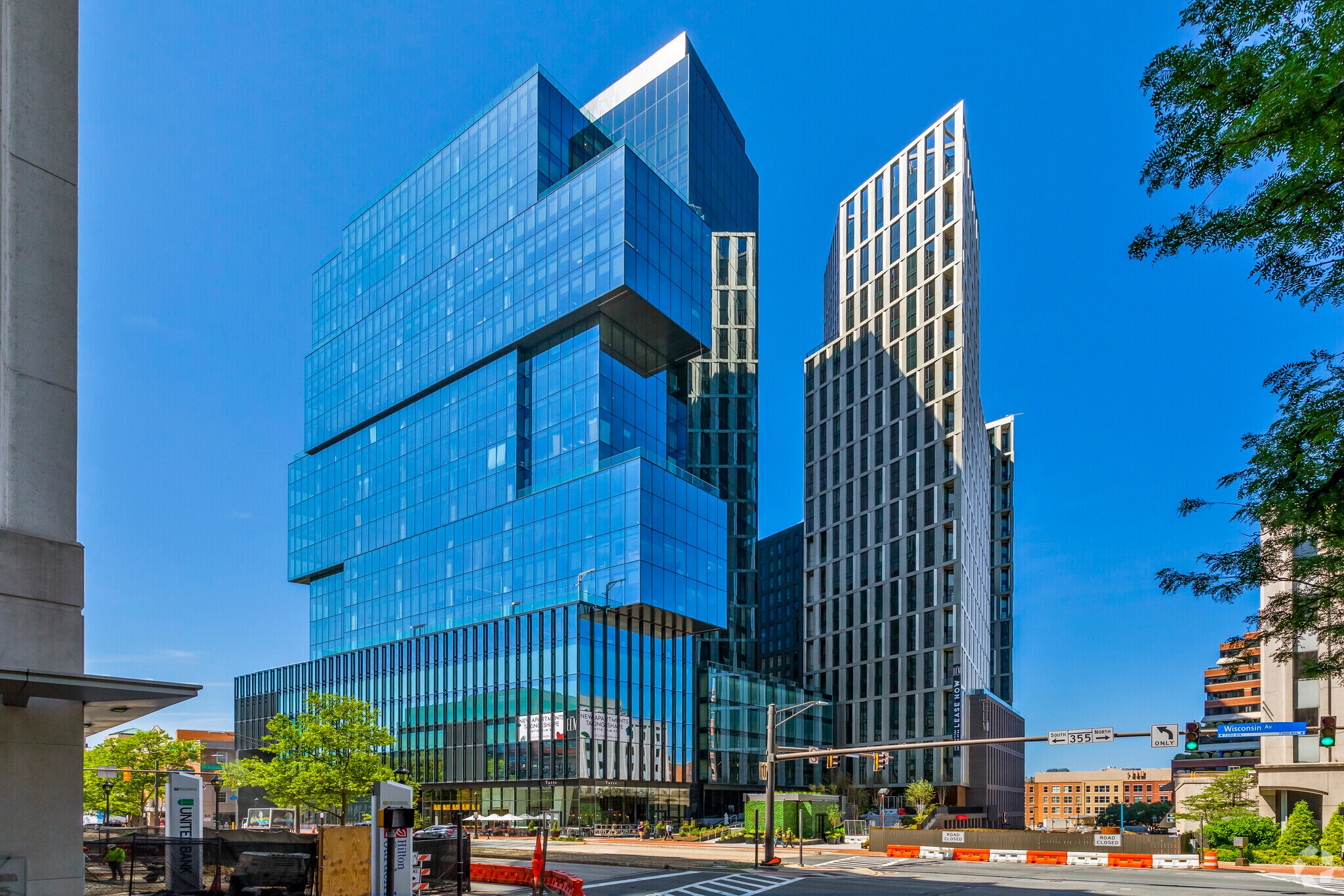 7272 Wisconsin Ave, Bethesda, MD à louer Photo du bâtiment- Image 1 de 39