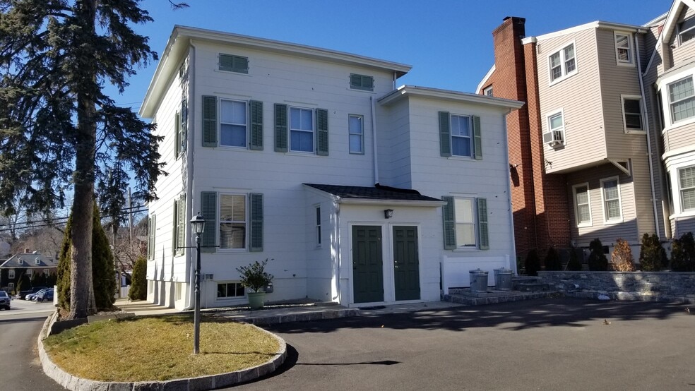 37 Arch St, Greenwich, CT à louer - Photo du bâtiment - Image 3 de 3