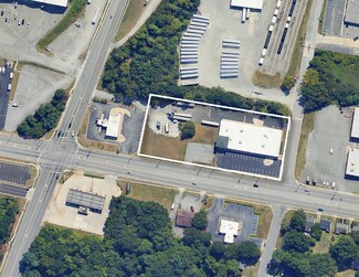 Plus de détails pour 2005 S Elm Eugene St, Greensboro, NC - Spécialité à vendre