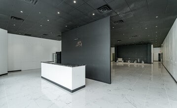 1290-1300 Salem Rd SW, Rochester, MN for lease Interior Photo- Image 2 of 10