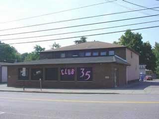 Plus de détails pour 35 Water St, Fredonia, NY - Bureau/Commerce de détail à louer