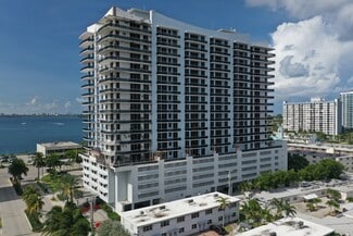 Plus de détails pour 7901 Hispanola Ave, North Bay Village, FL - Commerce de détail à louer