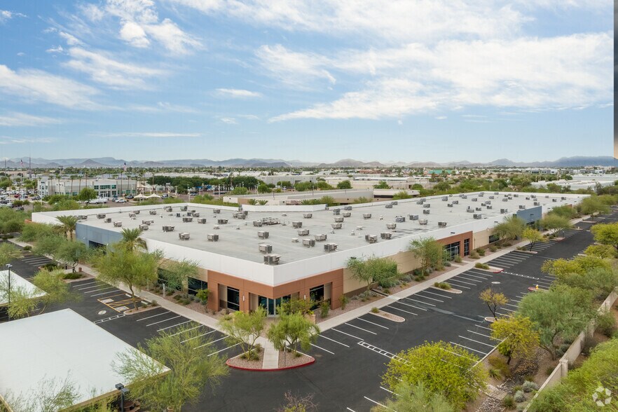 2625 W Grandview Rd, Phoenix, AZ à louer - Photo du bâtiment - Image 2 de 14