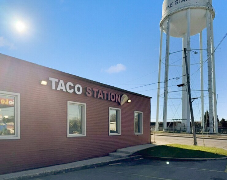 3634 Central Ave, Lake Station, IN à vendre - Photo du bâtiment - Image 2 de 29