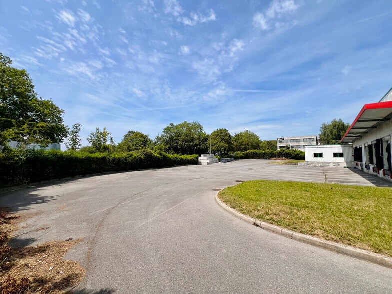 Industrial in Mitry-Mory for lease - Building Photo - Image 3 of 8