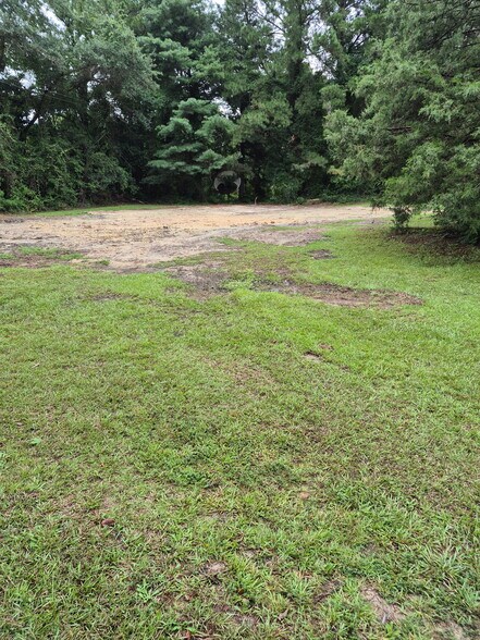 1003 Fayetteville rd, Raeford, NC à vendre - Autre - Image 2 de 3