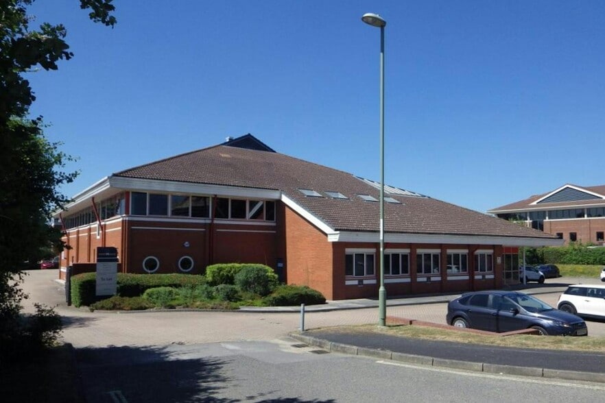 Crockford Ln, Chineham à louer - Photo du bâtiment - Image 2 de 4