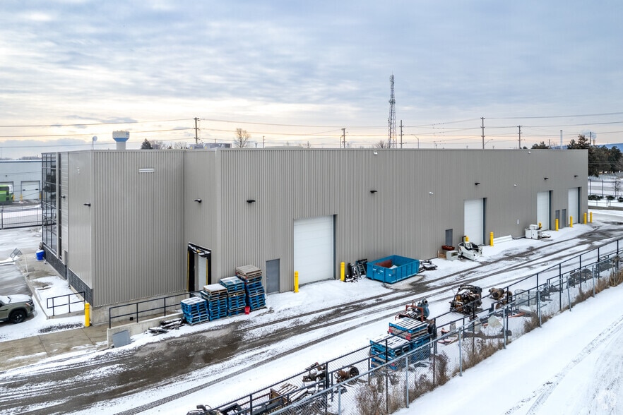 8223 Lawson Rd, Milton, ON for lease - Building Photo - Image 3 of 3